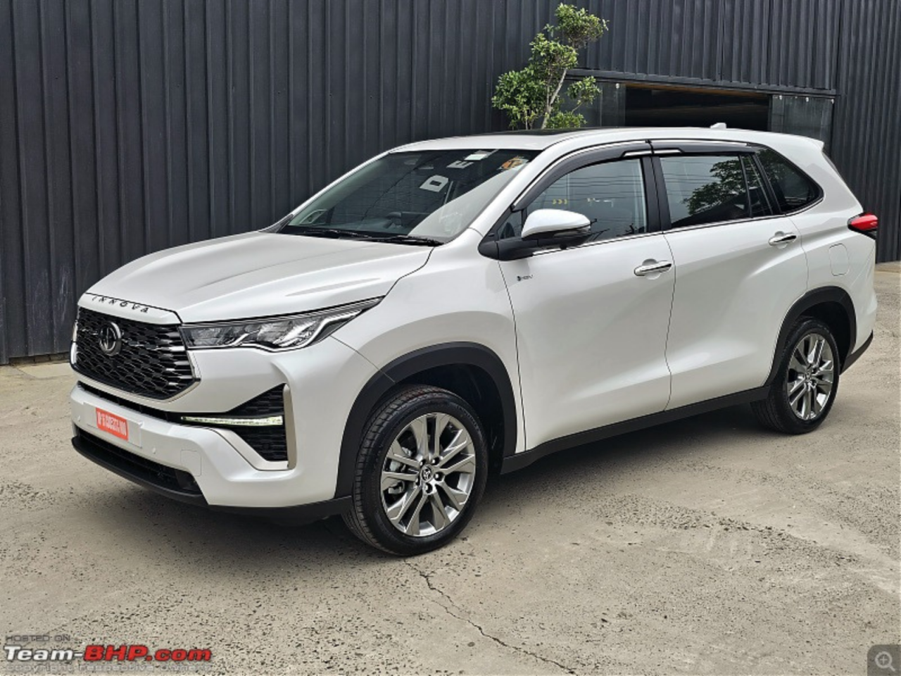 Toyota Hycross